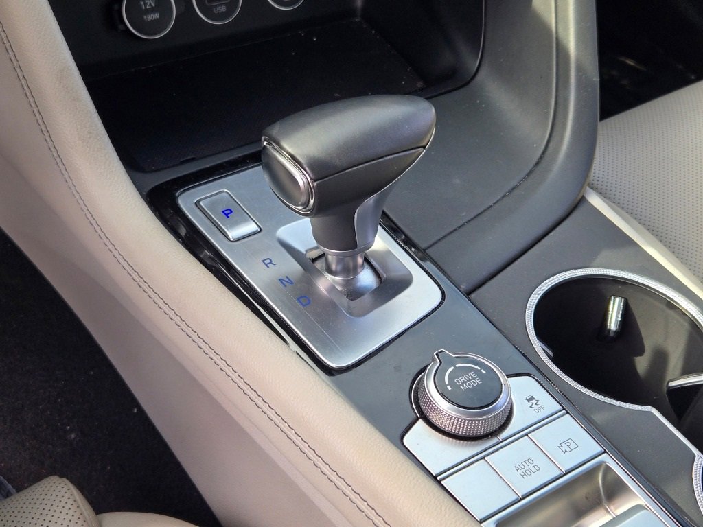 2023 Genesis G70 2.0T photo 25