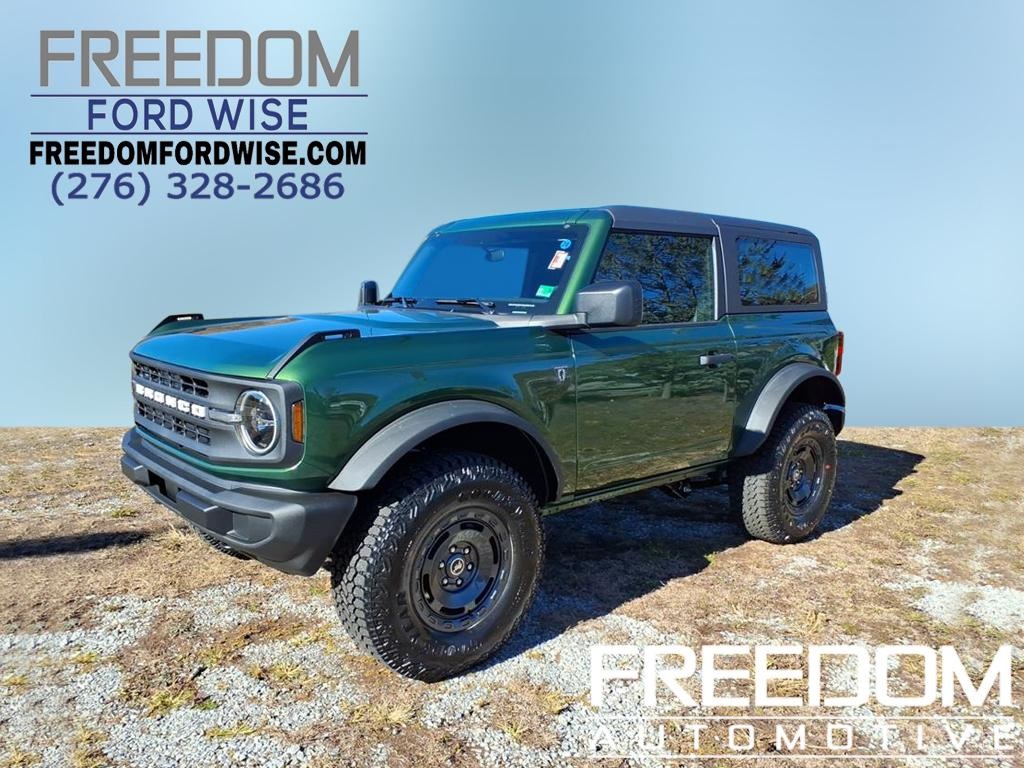 2025 Ford Bronco 2-Door Base's photo