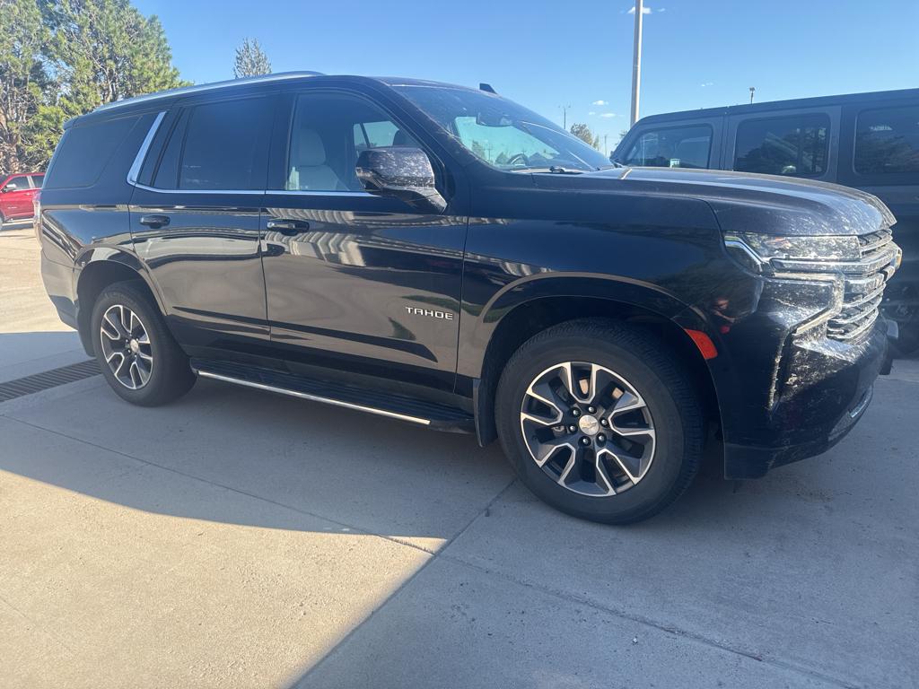 2022 Chevrolet Tahoe LT photo 2