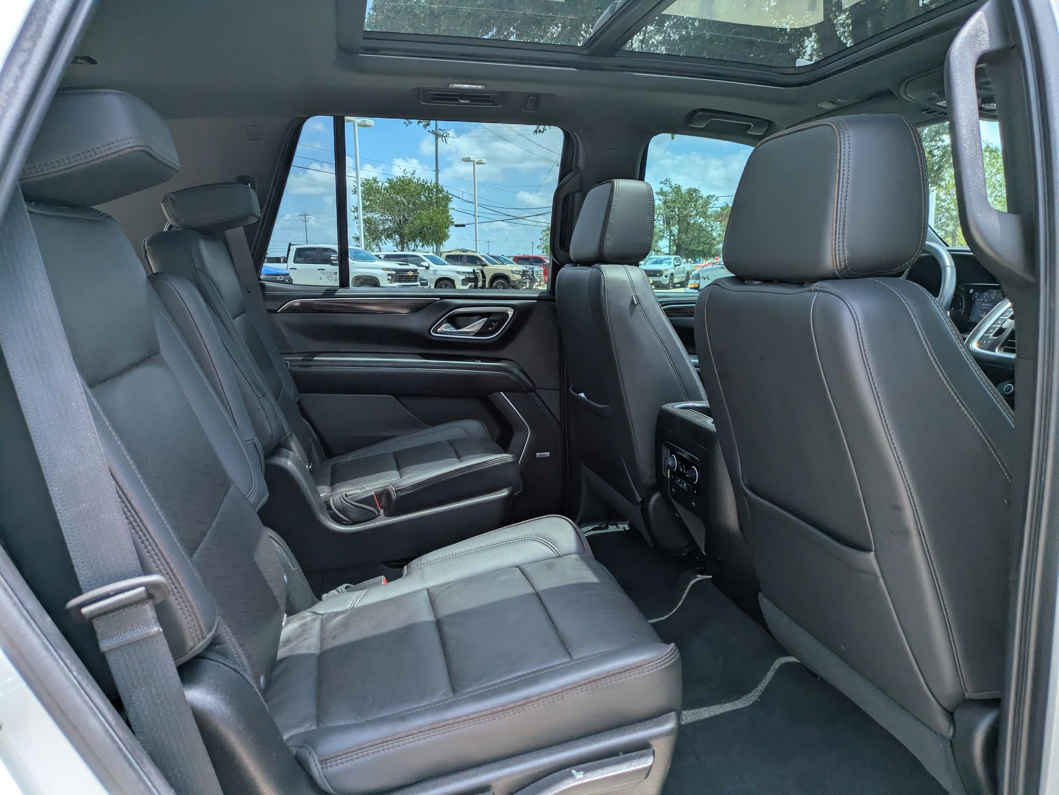 2021 Chevrolet Tahoe High Country photo 27