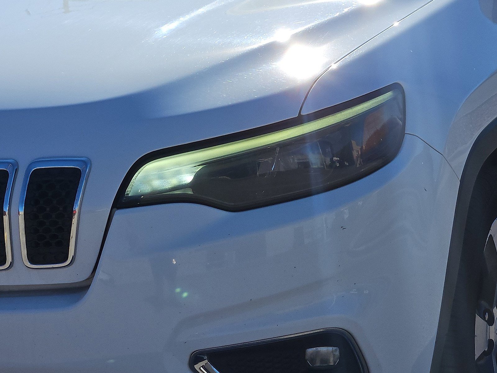 2020 Jeep Cherokee Limited photo 2