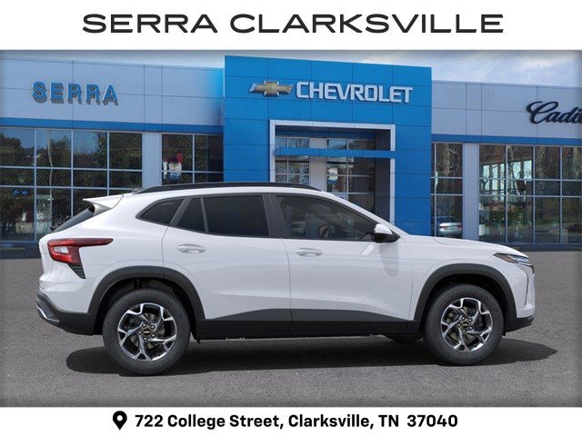 2025 Chevrolet Trax LT photo 4