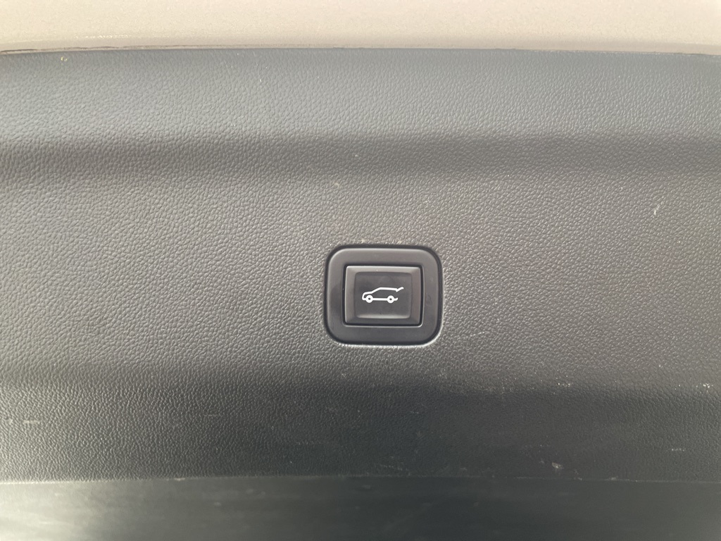 2021 Chevrolet Tahoe Z71 photo 6