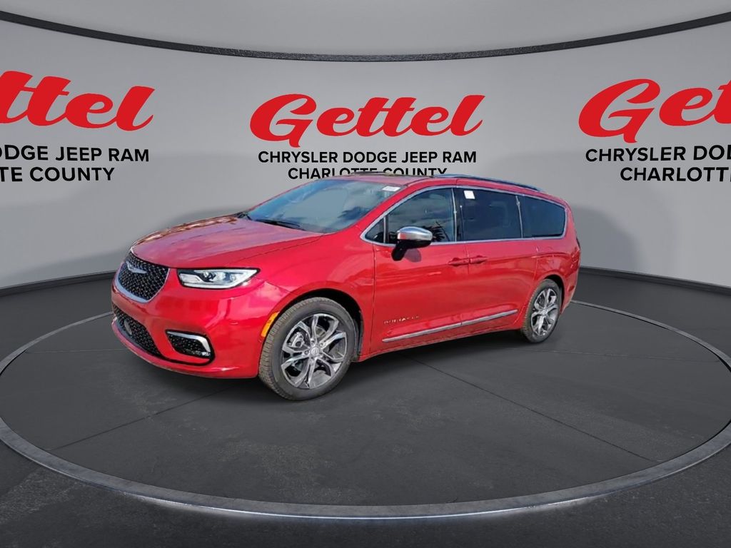 2026 Chrysler Pacifica Pinnacle photo 4