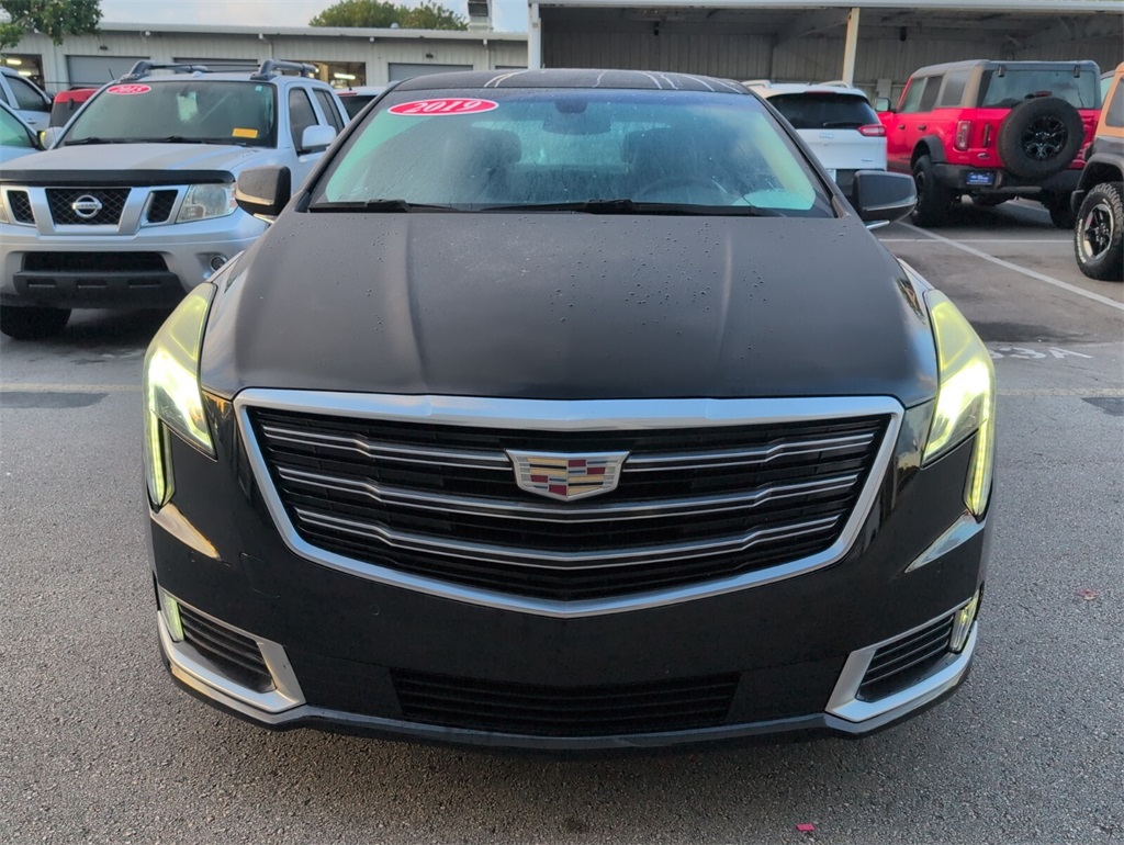 2019 Cadillac XTS Luxury photo 3