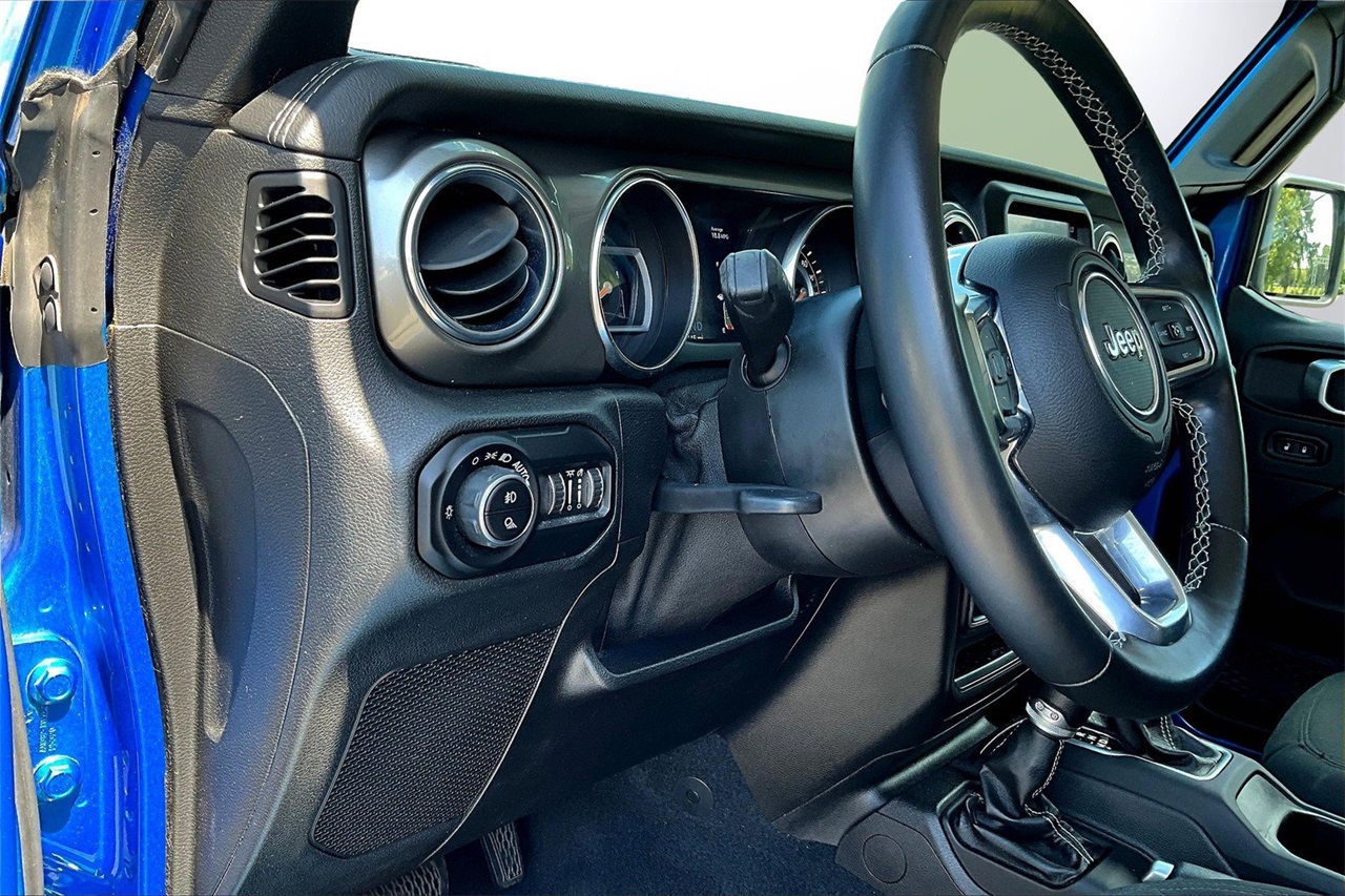 2021 Jeep Gladiator Overland photo 17