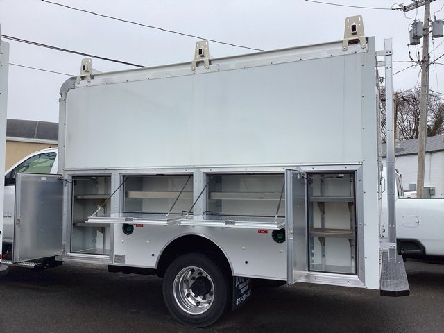 2024 Chevrolet Silverado 5500HD Work Truck photo 3