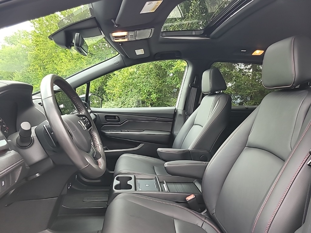 2025 Honda Odyssey photo 6
