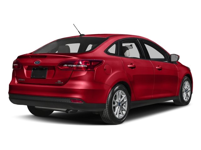 2017 Ford Focus SE photo 2