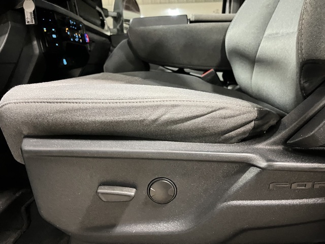 2024 Ford F-250 XLT photo 17