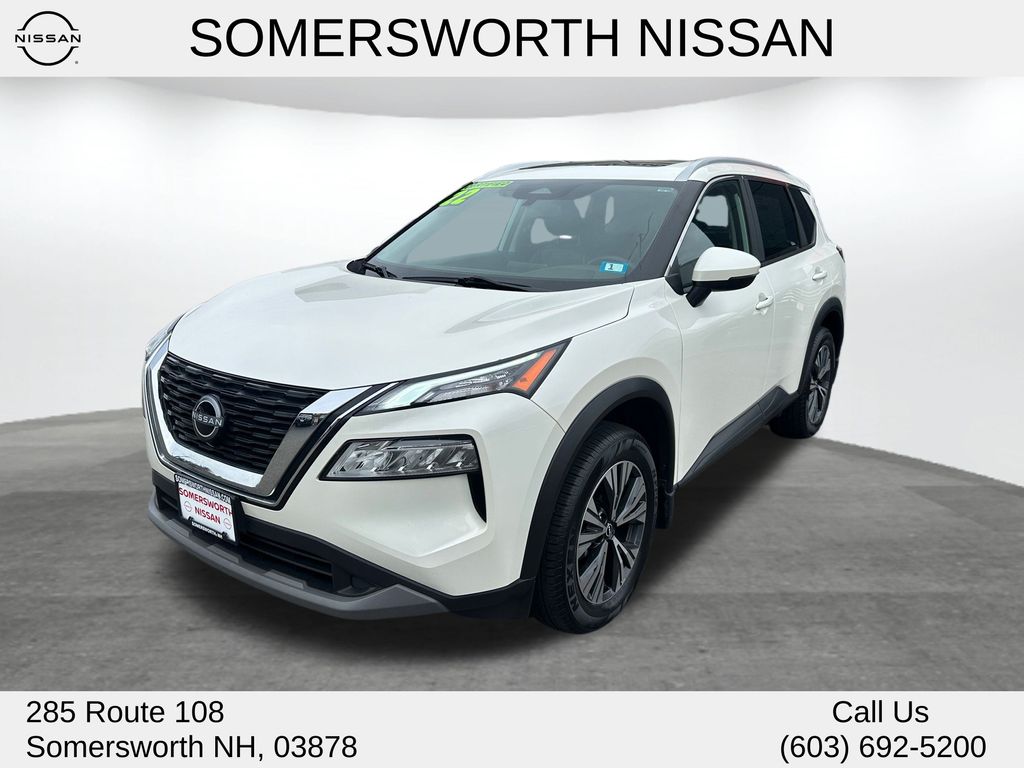 2022 Nissan Rogue SV's photo