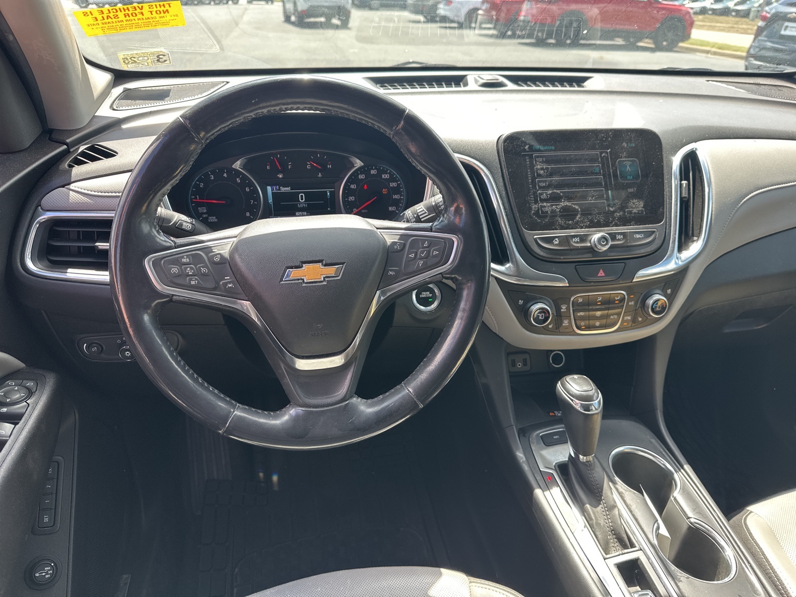 2018 Chevrolet Equinox Premier photo 2