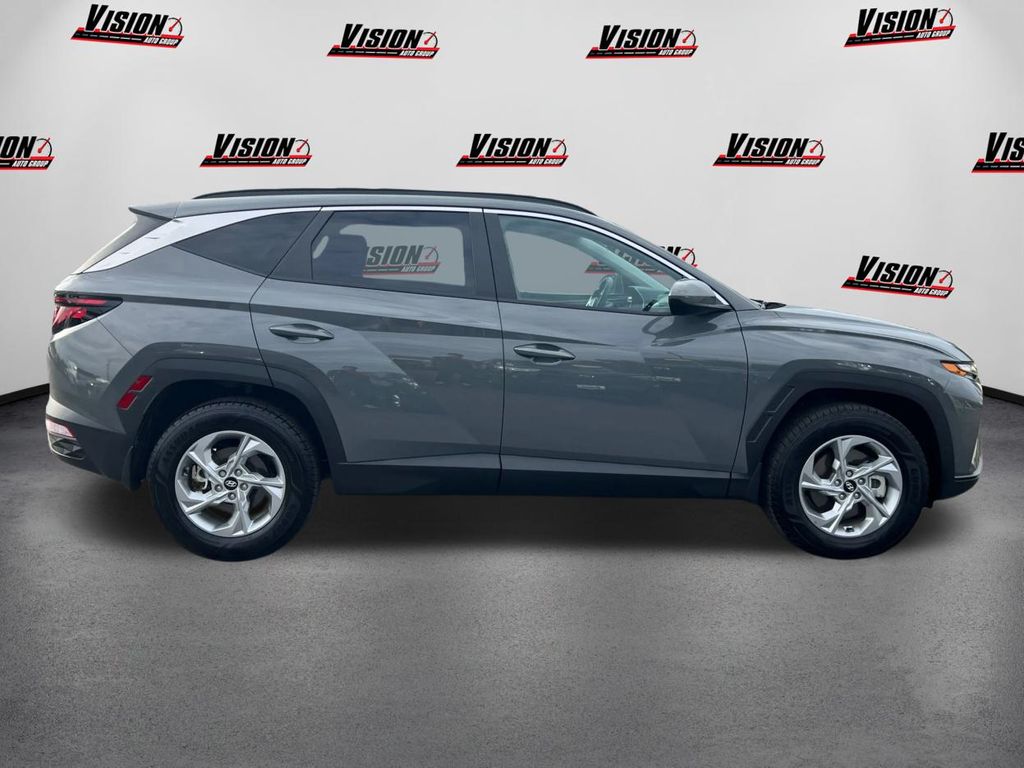 2024 Hyundai Tucson SEL photo 3