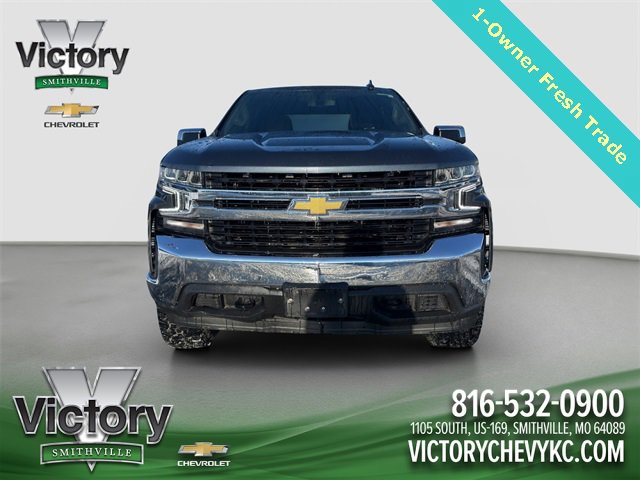 2022 Chevrolet Silverado 1500 LT photo 2