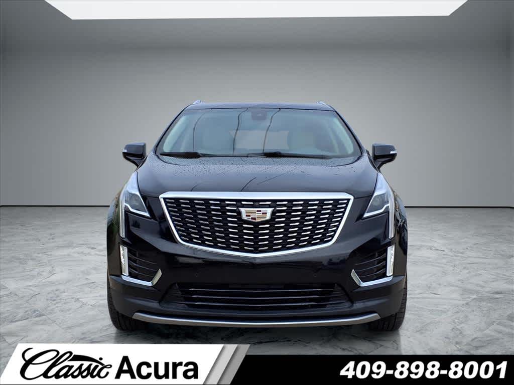 2021 Cadillac XT5 Premium Luxury photo 2