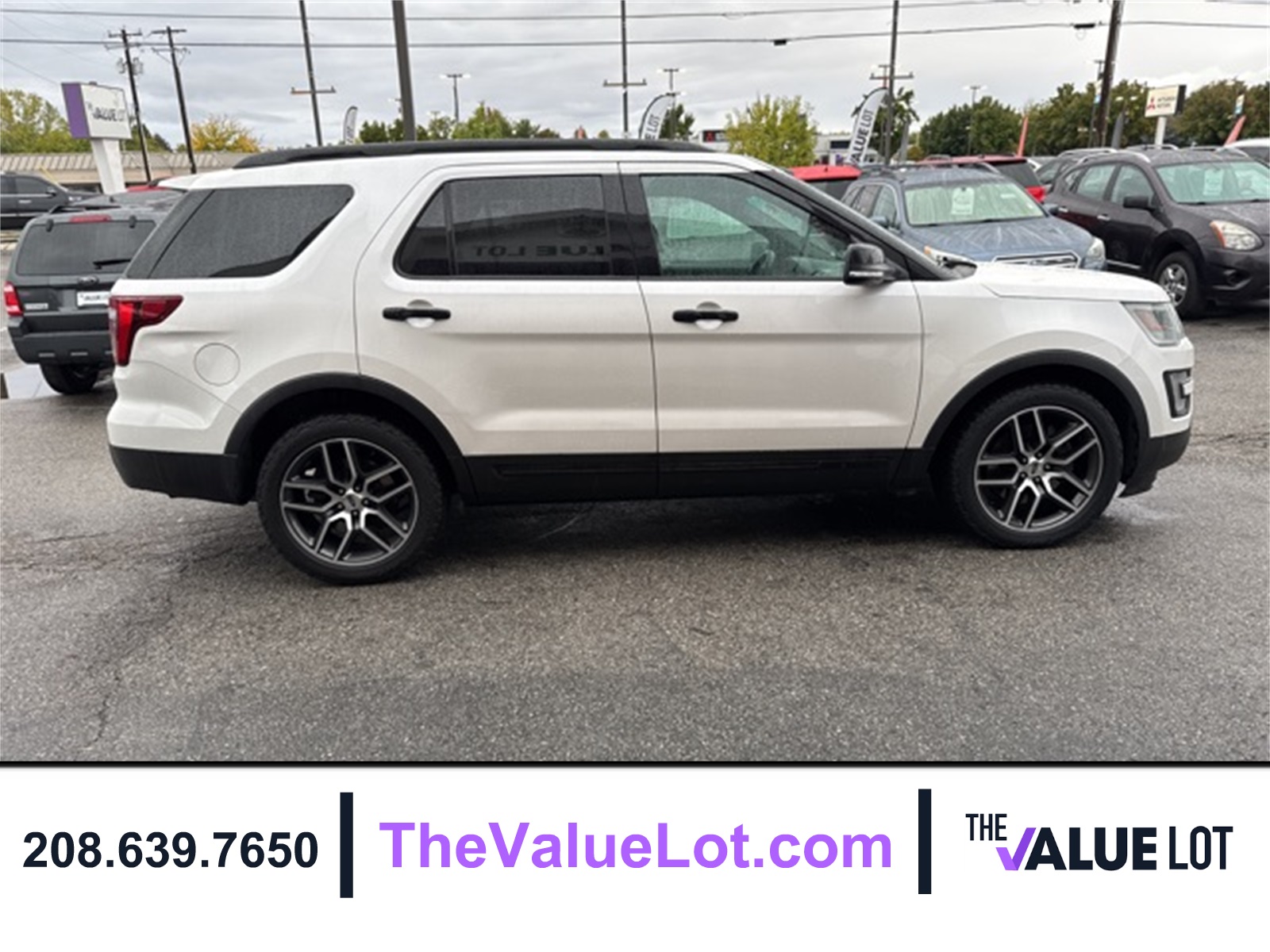 2016 Ford Explorer Sport photo 3