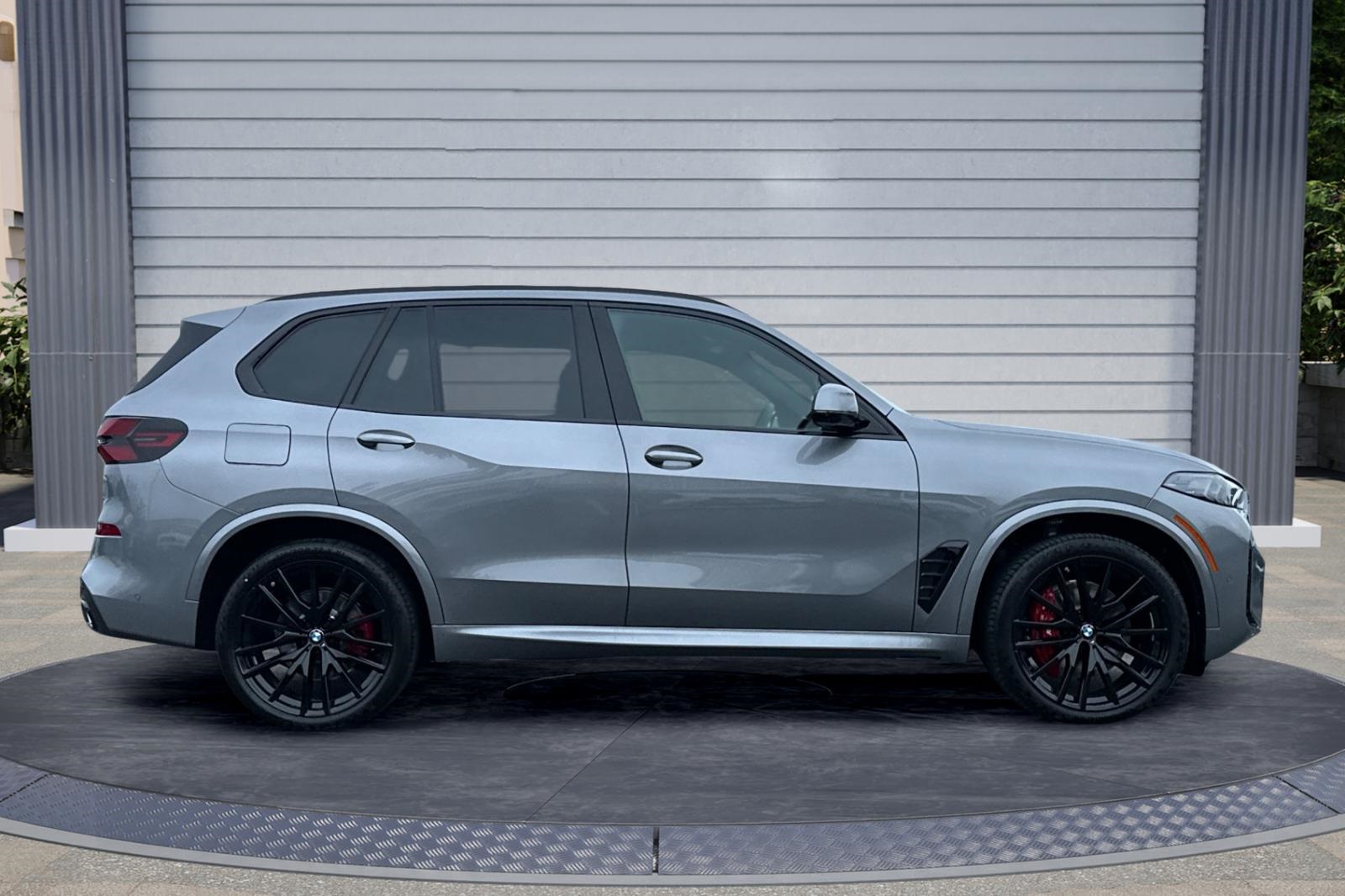 2026 Bmw X5 xDrive40i photo 2