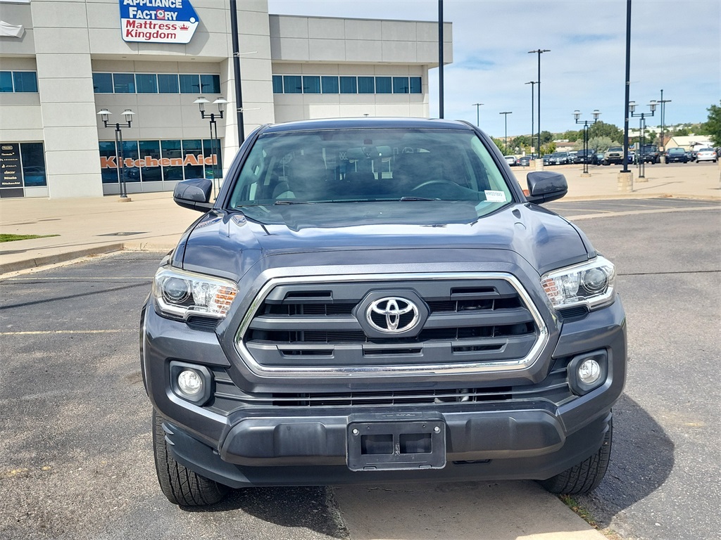 2017 Toyota Tacoma SR5 photo 9