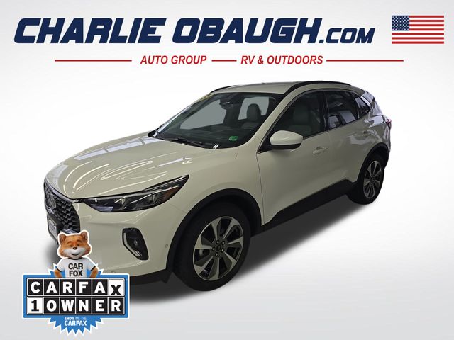 2023 Ford Escape Platinum's photo