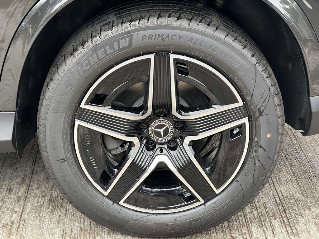 2025 Mercedes Benz GLC 300 Coupe photo 3