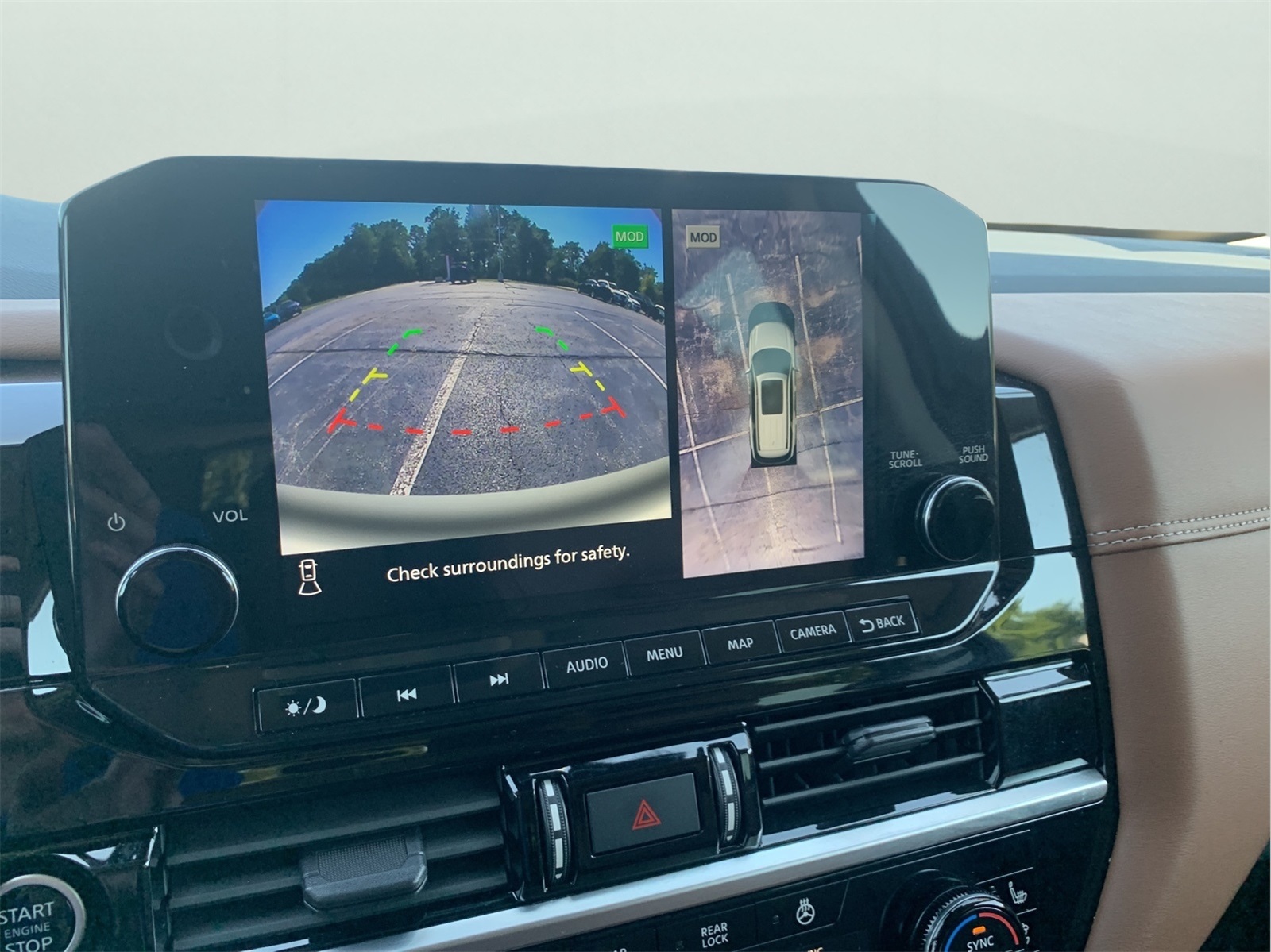 2023 Nissan Pathfinder Platinum photo 22