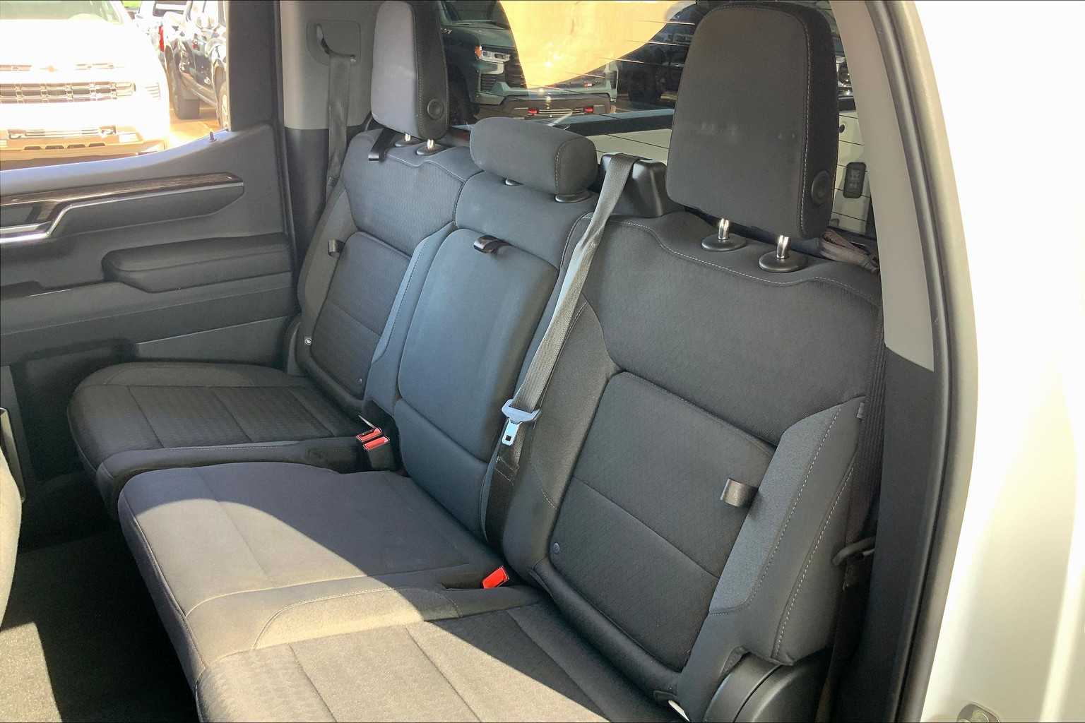 2023 Gmc Sierra 1500 Elevation photo 18