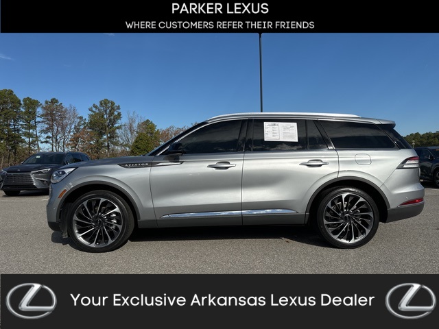 2022 Lincoln Aviator Reserve's photo