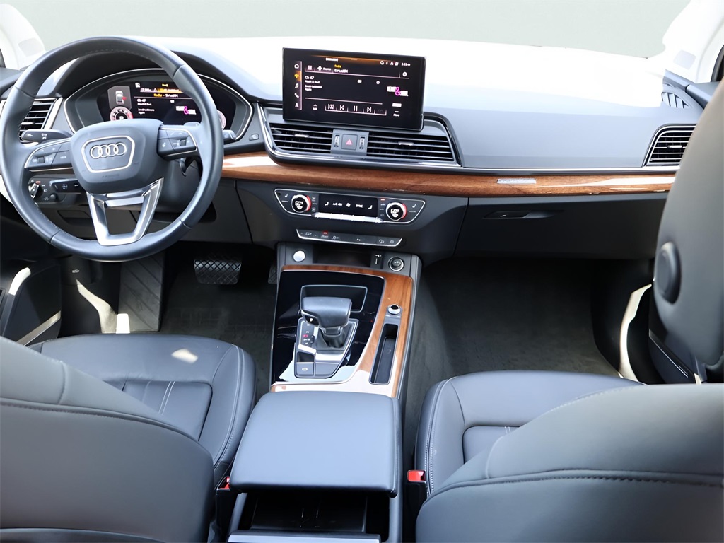 2023 Audi Q5 40 Premium Plus photo 14