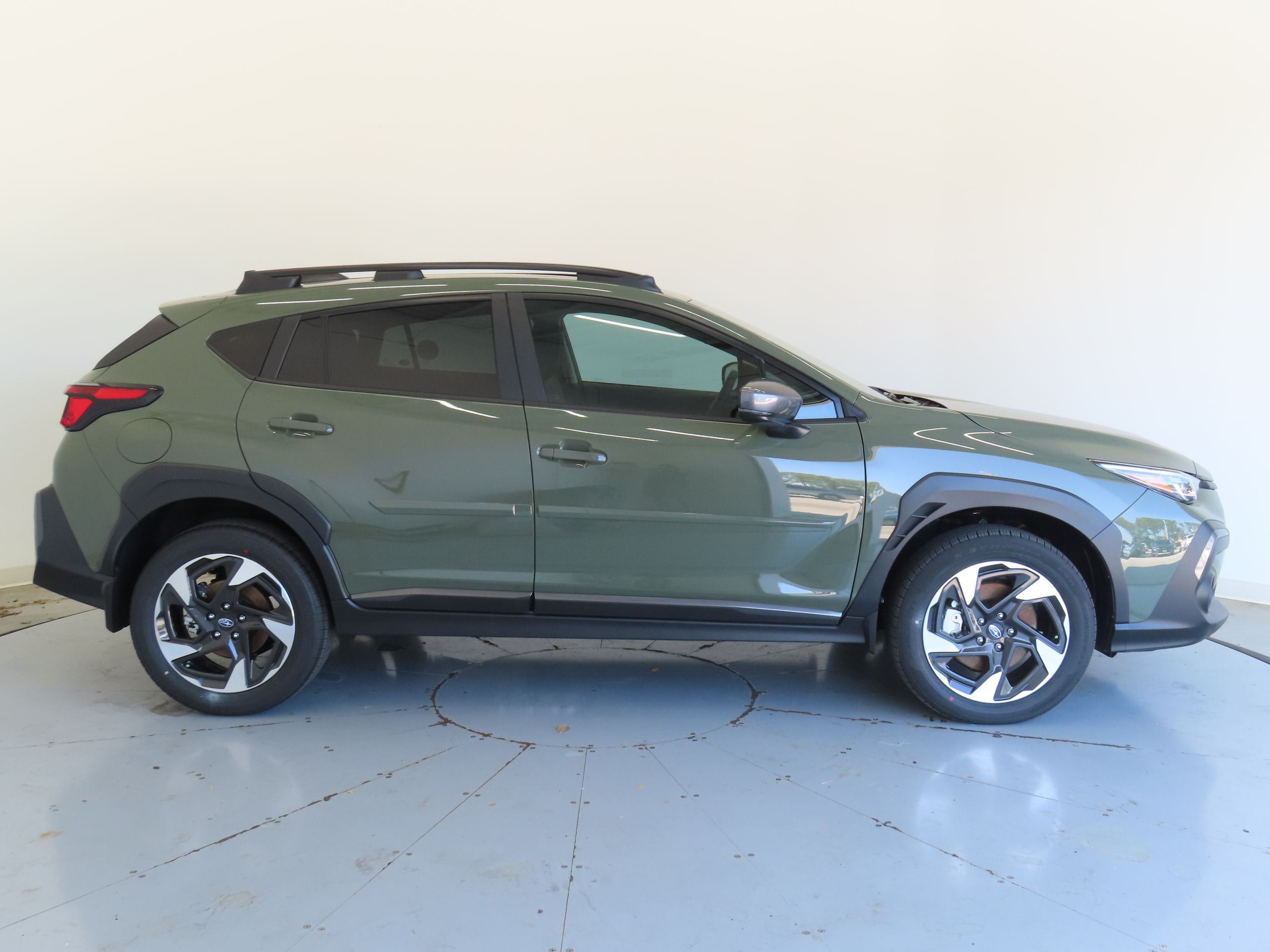 2025 Subaru Crosstrek Limited photo 2