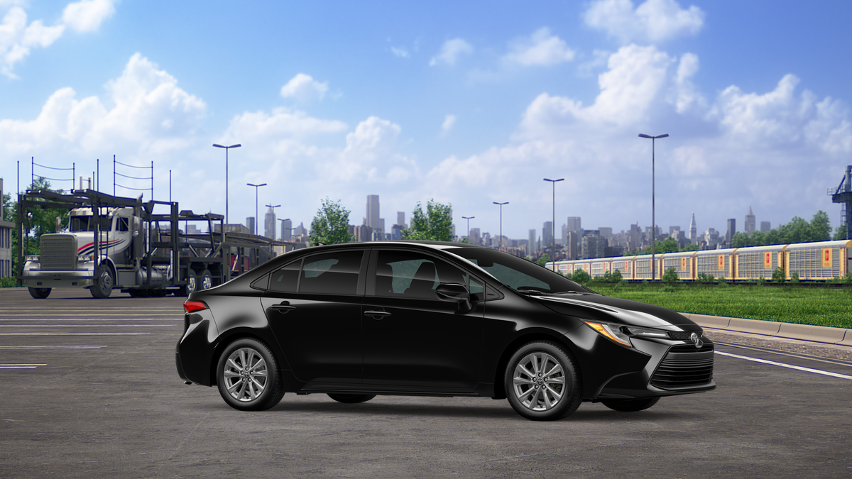 2026 Toyota Corolla LE photo 13