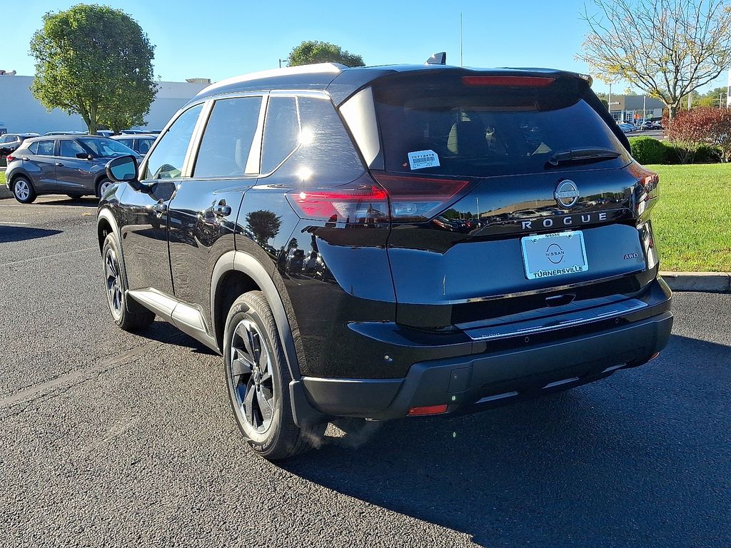2026 Nissan Rogue SV photo 3