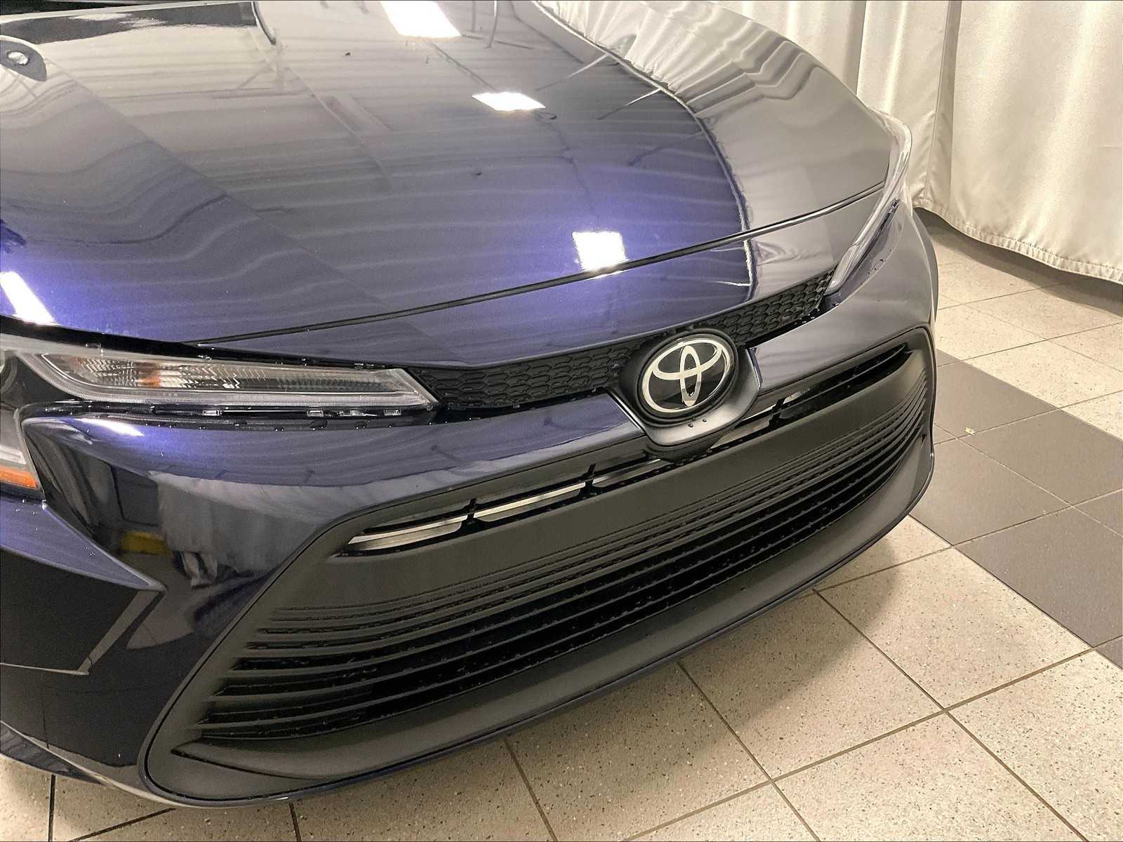 2025 Toyota Corolla LE photo 29