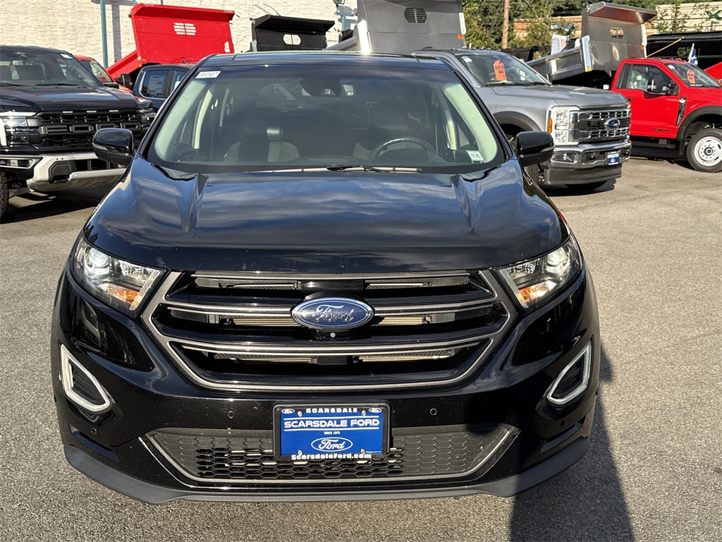 2018 Ford Edge Sport photo 2