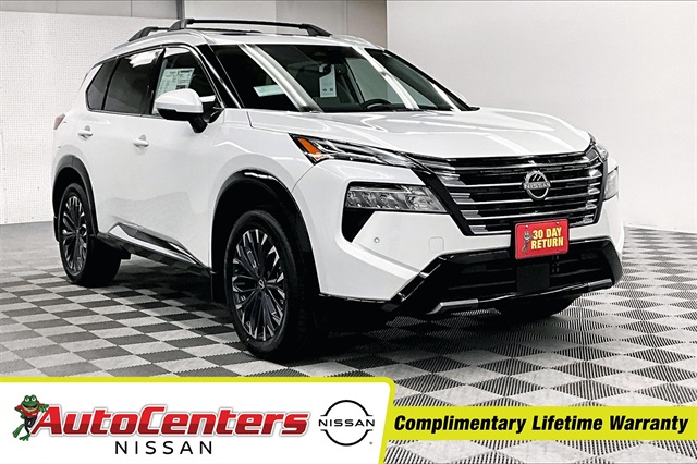 2025 Nissan Rogue Platinum's photo