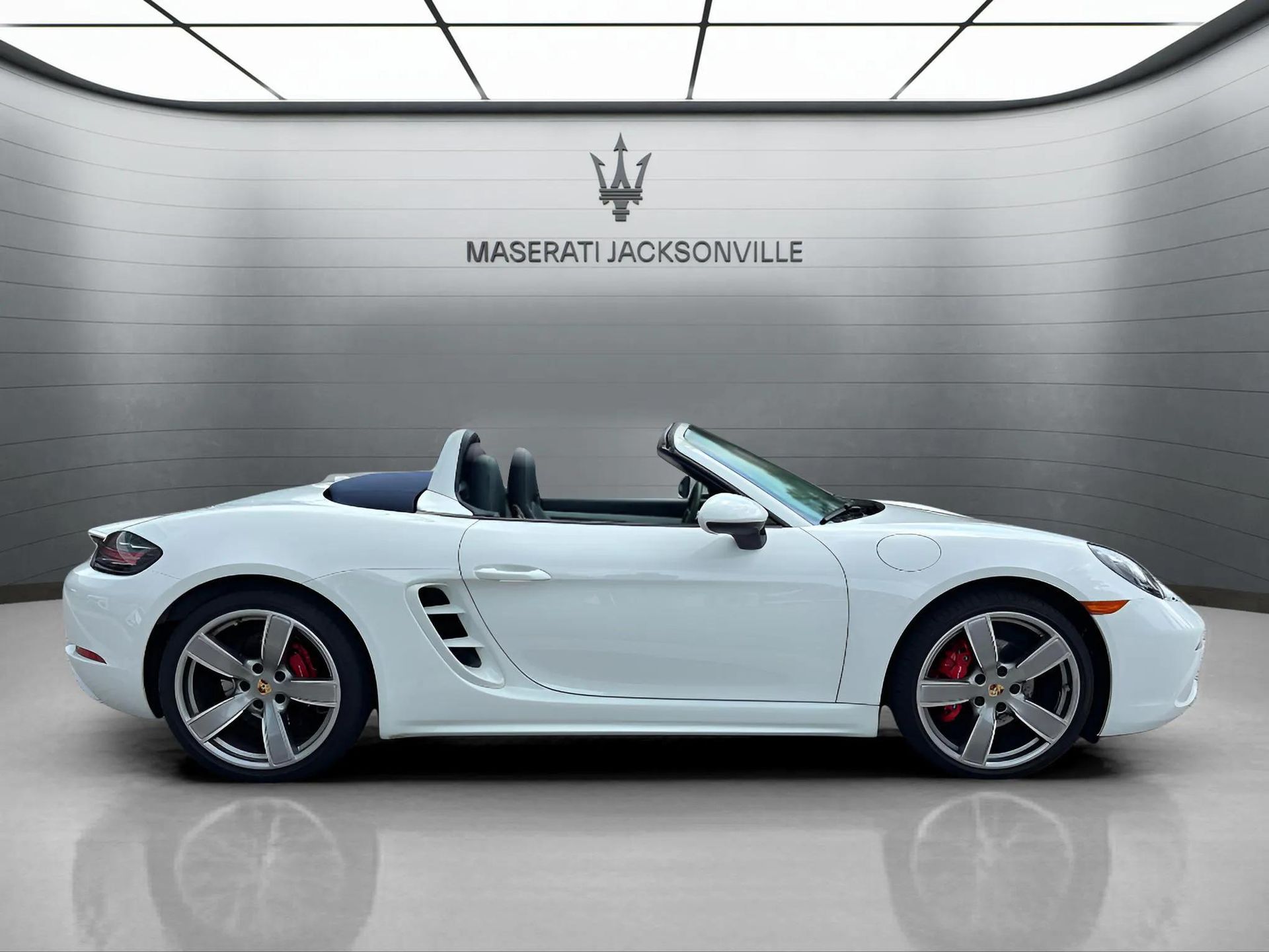 2024 Porsche Boxster S photo 5