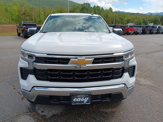 2025 Chevrolet Silverado 1500 LT photo 2