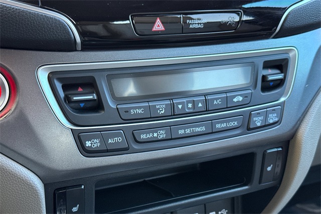 2020 Honda Pilot EX-L photo 23