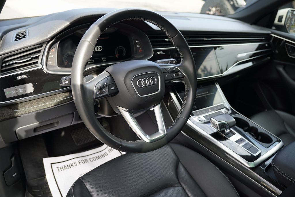 2021 Audi Q8 55 Premium Plus photo 2