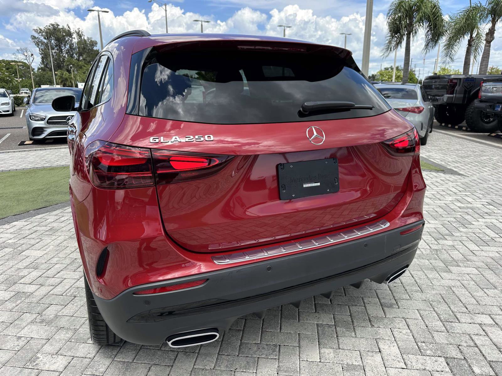 2025 Mercedes Benz GLA 250 AMG photo 9