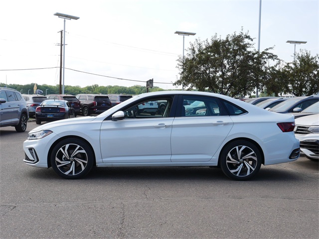 2025 Volkswagen Jetta 1.5T SEL photo 4