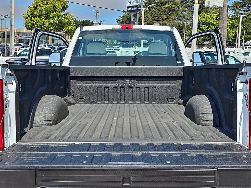 2025 Ford F-350 XL photo 12