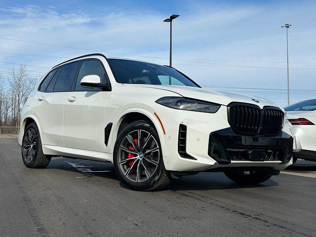 2024 BMW X5 50e's photo