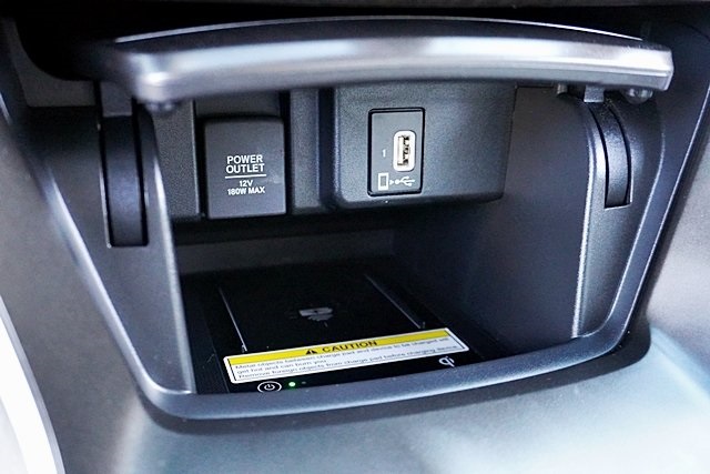 Used 2018  Honda Touring image 29