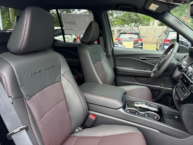 2025 Honda Ridgeline Black Edition photo 23