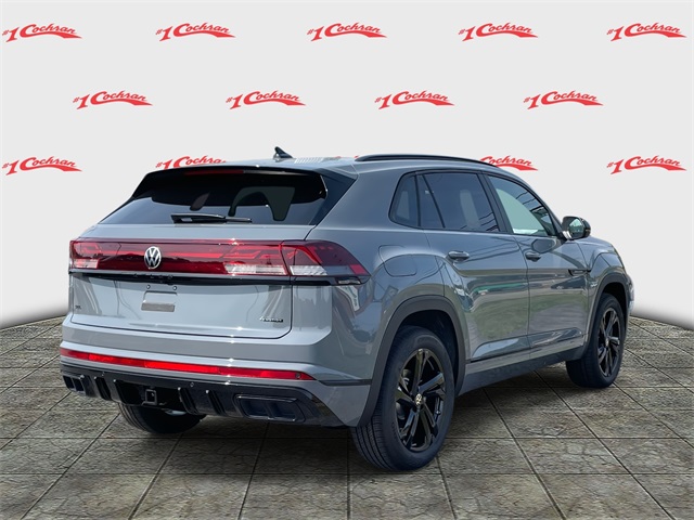 2025 Volkswagen Atlas Cross Sport SEL R-Line photo 2