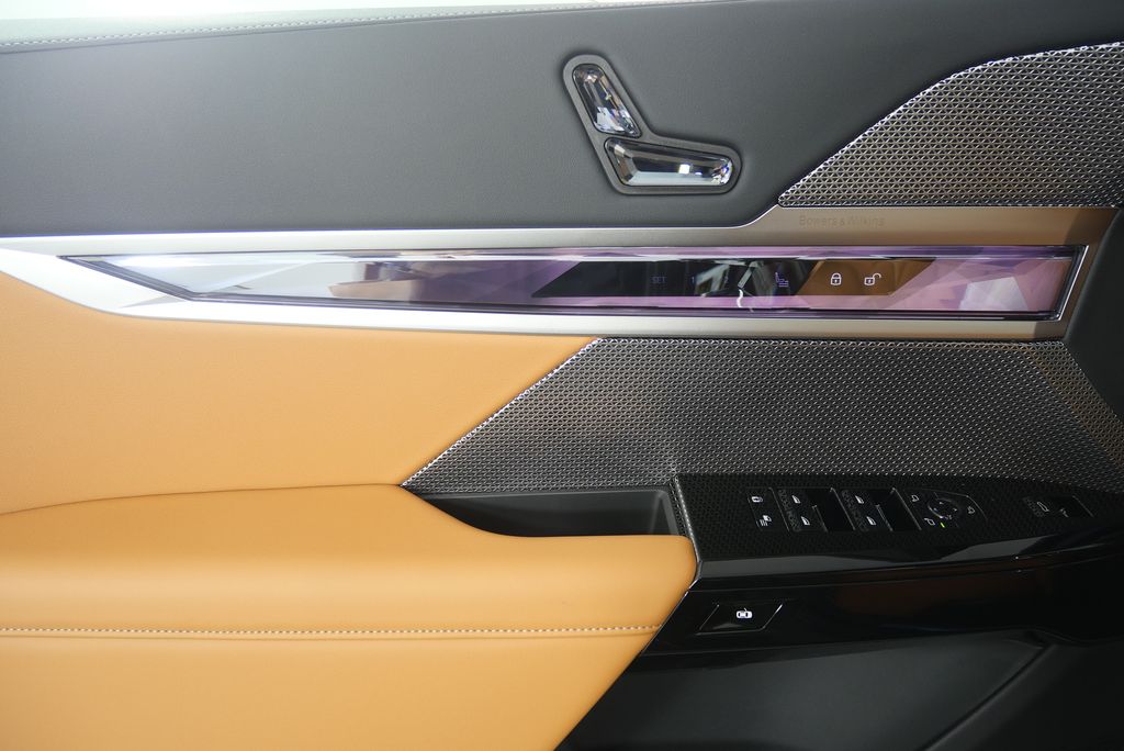 2025 Bmw 740i photo 8