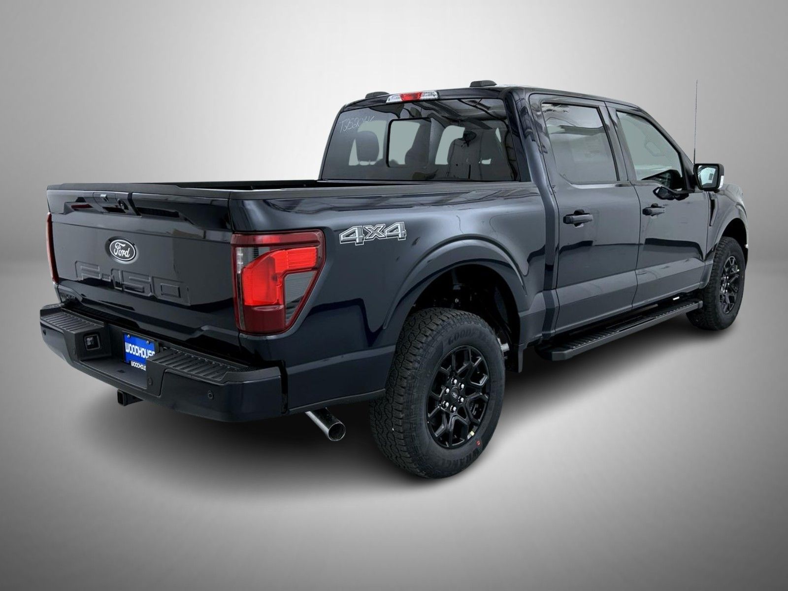 2025 Ford F-150 XLT photo 2
