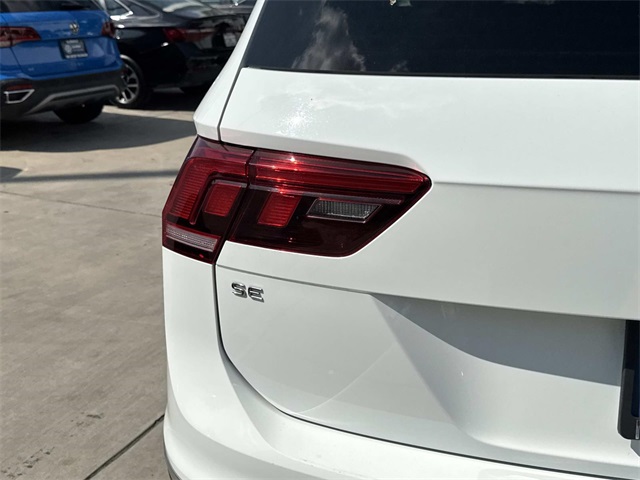 2022 Volkswagen Tiguan SE photo 5