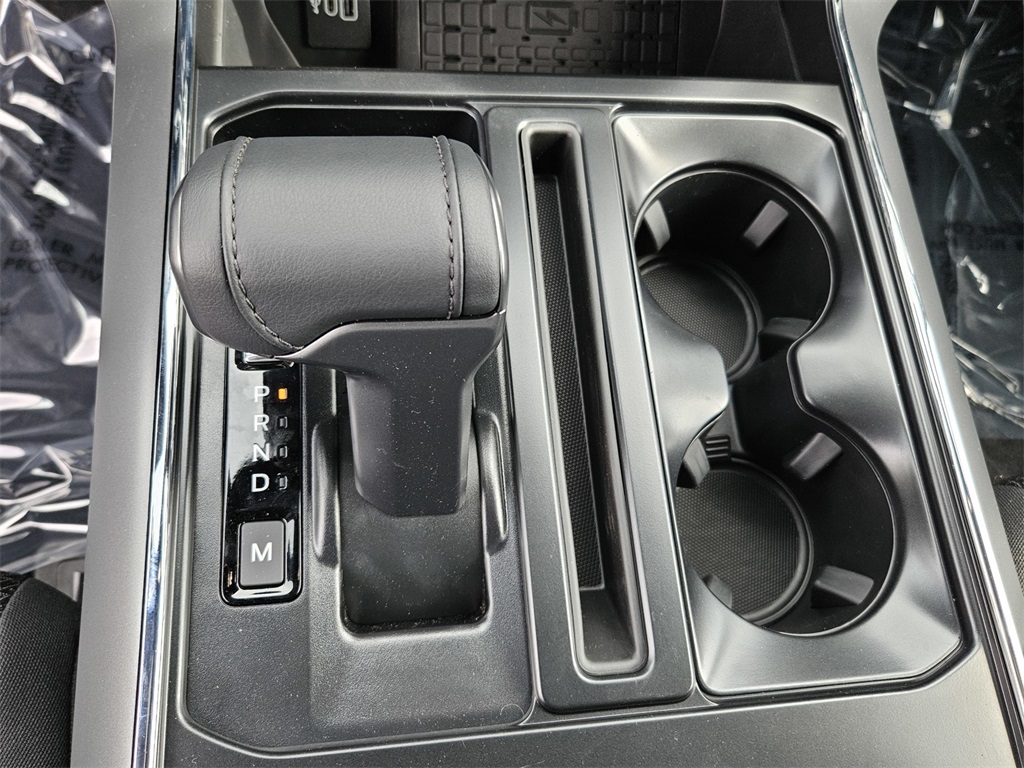 2025 Ford F-150 XLT photo 21