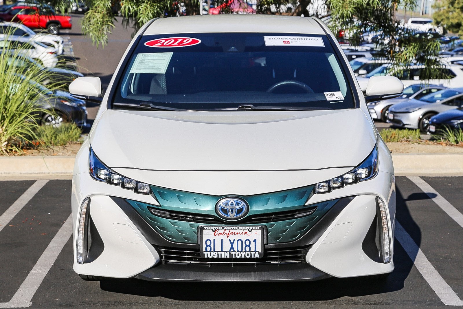2019 Toyota Prius Prime Plus Premium Advanced photo 2